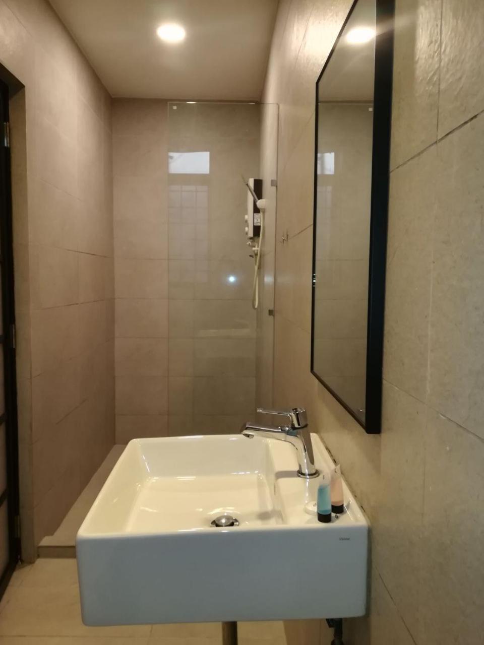 The Daily Hotel Kota Kinabalu Eksteriør bilde